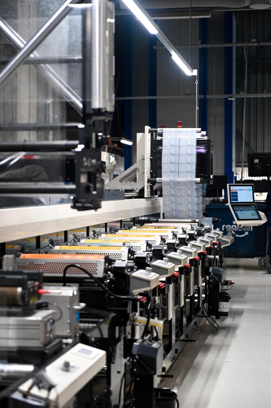 DeltaOne mounted inline on an Eshuis BV flexo press